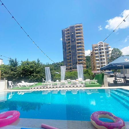 Hotel Tesa Gonio Bagian luar foto
