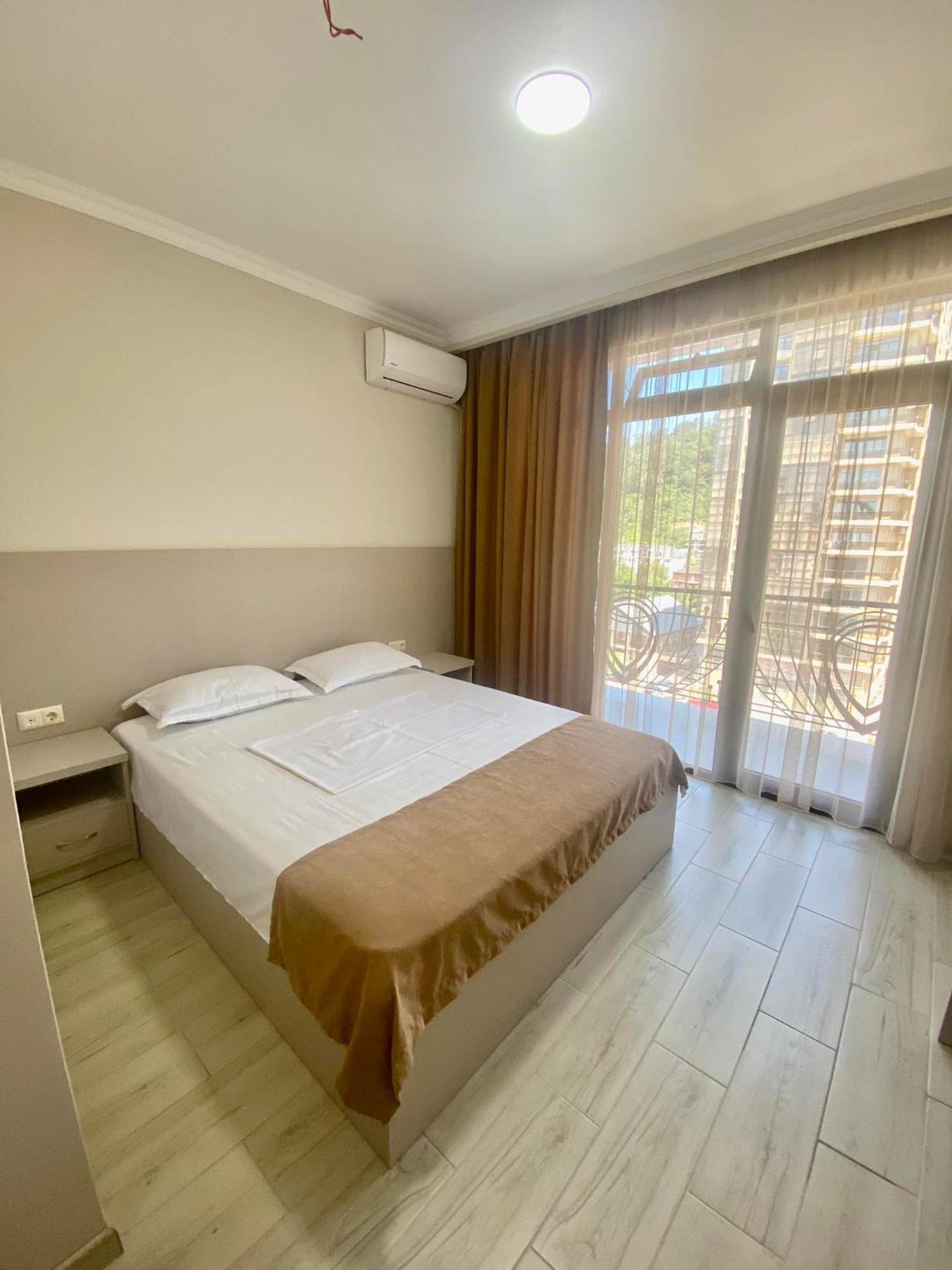 Hotel Tesa Gonio Bagian luar foto